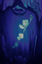 Cargar imagen en el visor de la galería, Colección Alfredo Seiko - Camiseta Bosque Flúo