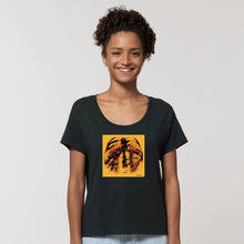 Cargar imagen en el visor de la galería, Camiseta "Eres lo que respiras" by María José Marco